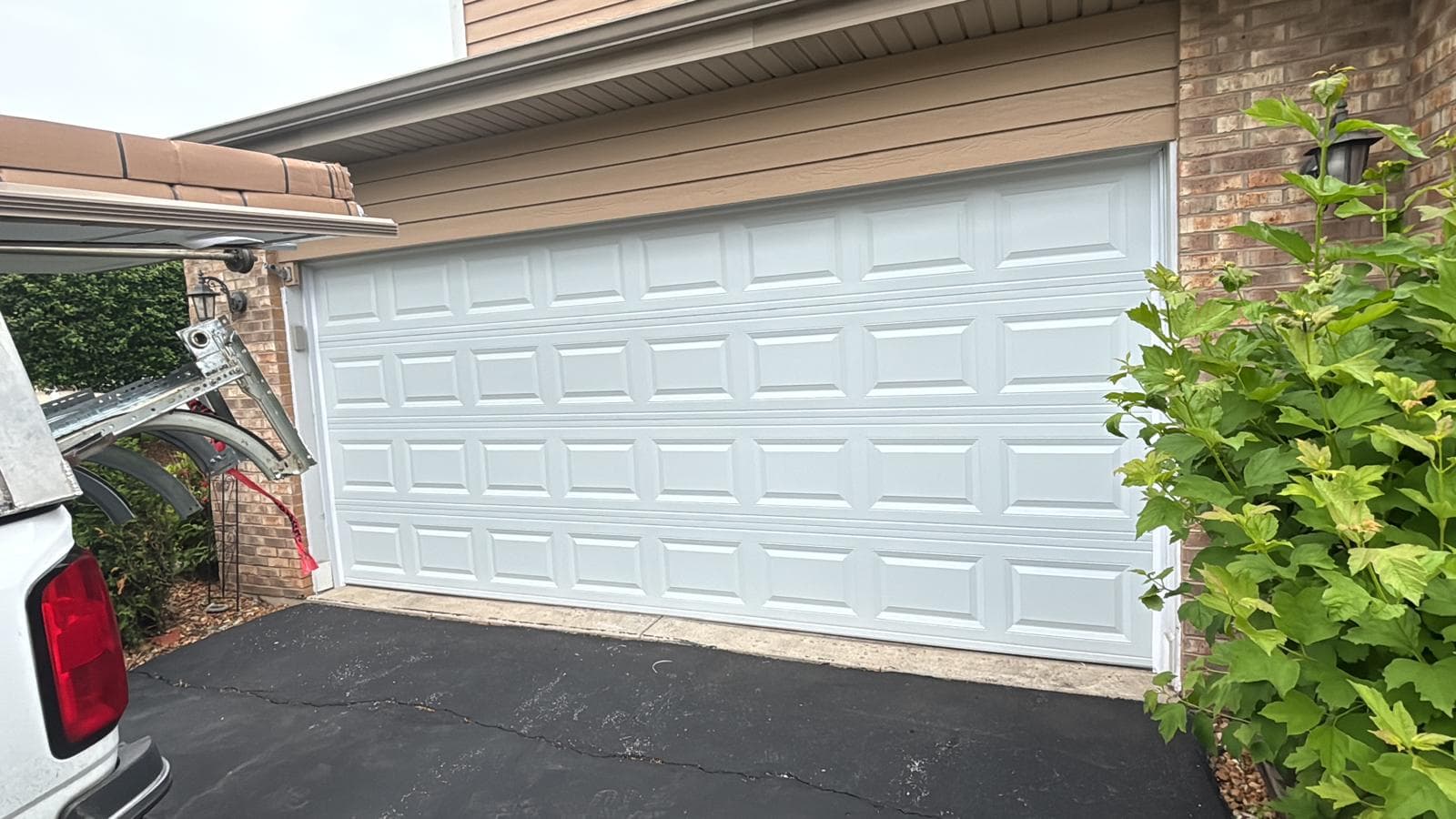 Garage door repair in Romeoville, IL